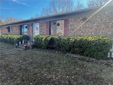 3993 & 3997 Valley Dr, Sophia, NC 27350 - photo 2