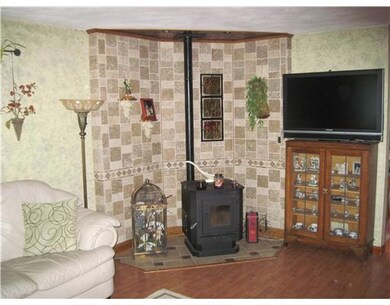 12 Rennie Dr unit 2, Blackstone, MA 01504 - photo 4