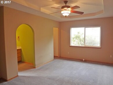 Bedroom, Primary