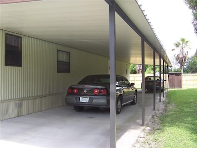 36401 5 Acre Ln, Zephyrhills, FL 33541 - photo 5