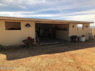 25360 N High Desert Rd, Paulden, AZ 86334 - photo 7