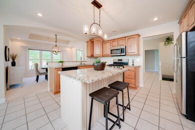 3745_Glengarry_Ave_17