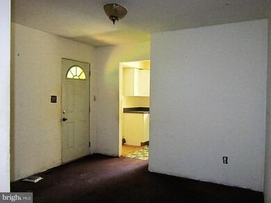 938 Puffenburger Ln, Hedgesville, WV 25427 - photo 7