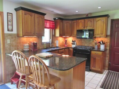 18 Hilltop Terrace, Rutland, VT 05701 - photo 4