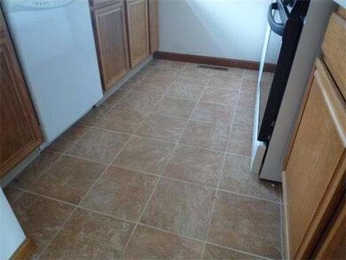 55 Empire St unit 45, Chicopee, MA 01013 - photo 5