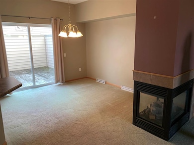 2797 Crinkle Root Dr, Fitchburg, WI 53711 - photo 5