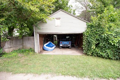 Garage 1