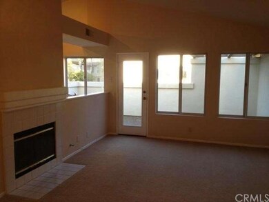 Living room great for entertaining!