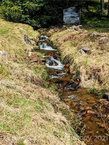 517 Jim Creek Rd, Burnsville, NC 28714 - photo 4