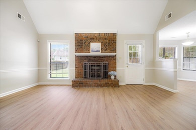 1311 Fox Trace Dr, Cordova, TN 38016 - photo 5