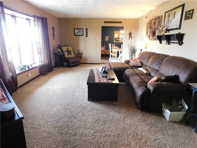 9864 N 1375th St, Effingham, IL 62401 - photo 4