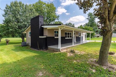 239 S High St, Austin, IN 47102 - photo 4