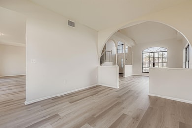 8601 Flowing Brook Ct, Tampa, FL 33635 - photo 7