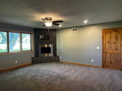 808 N Hillcrest St, Arnold, NE 69120 - photo 6