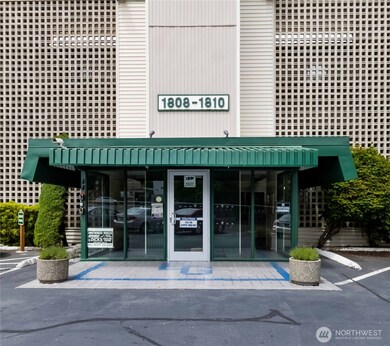 1808 S 118th St unit 102, Seattle, WA 98168 - photo 4