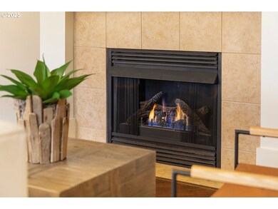 1558 NE 10th Place, Canby, OR 97013 - photo 6