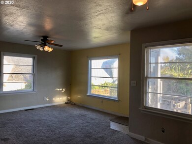 607 SW 10th St, Pendleton, OR 97801 - photo 4