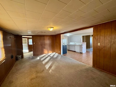 309 N Main St, Payson, IL 62360 - photo 6