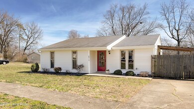 8913 Admiral Dr, Louisville, KY 40229 - photo 2