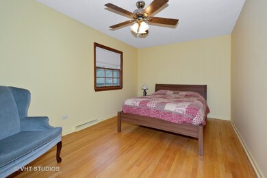 1232 Catalpa Ln, Naperville, IL 60540 - photo 7