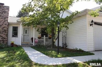 1417 W 47th Ct, Davenport, IA 52806 - photo 2