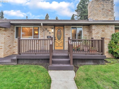 255 N Gardner Ave, Stayton, OR 97383 - photo 5