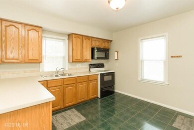 5730 Lincoln Ave, Des Moines, IA 50310 - photo 3