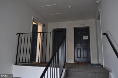 3570 Sherbrooke Cir unit 301, Woodbridge, VA 22192 - photo 3