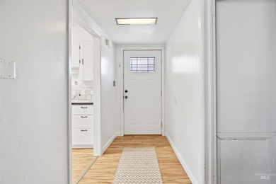 817 Union Ave, Filer, ID 83328 - photo 2