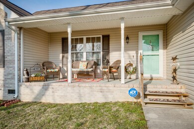 116 Hughes St, Johnson City, TN 37601 - photo 4