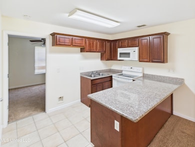 CAM04654G0-PR0020-STILL006