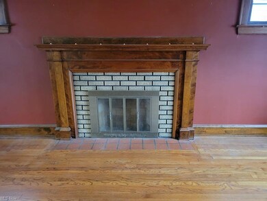 3353 Altamont Ave, Cleveland, OH 44118 - photo 5