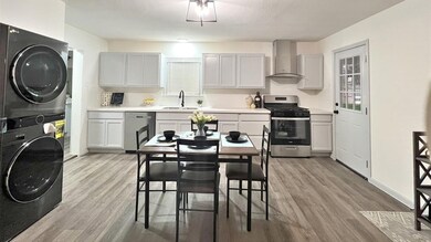 3213 12th St, Bay City, TX 77414 - photo 4