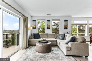 9430 Silver King Ct unit 408, Fairfax, VA 22031 - photo 6