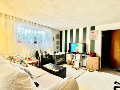 79 Central St unit 3, Waltham, MA 02453 - photo 2