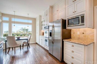 Eat in kitchen for those casual family meals.
