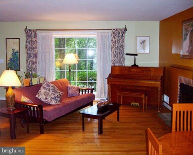 6705 Glenkirk Rd, Baltimore, MD 21239 - photo 3