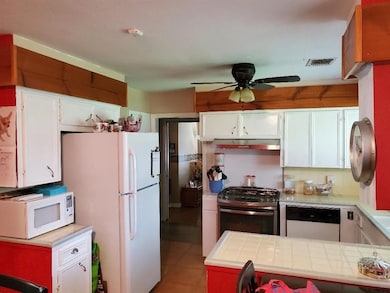 10914 Aldis St, Houston, TX 77075 - photo 5