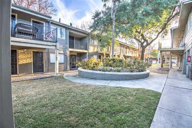 5656 Live Oak St unit 216B, Dallas, TX 75206 - photo 2