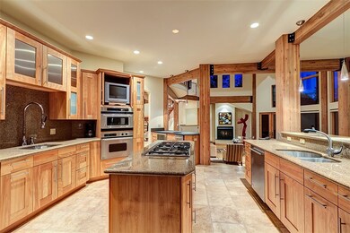 Gourmet Kitchen with 2 dishwashers