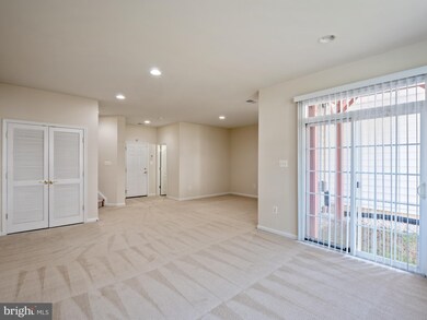 12564 Royal Wolf Place, Fairfax, VA 22030 - photo 4