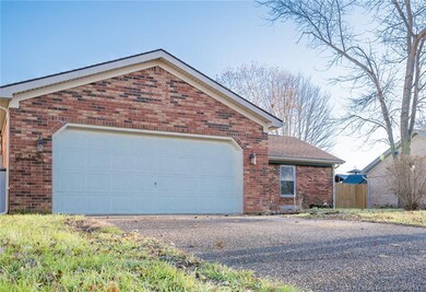 4204 Glenbrook W, New Albany, IN 47150 - photo 2