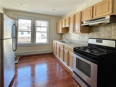 21 Verndale Ave unit 2, Providence, RI 02905 - photo 2