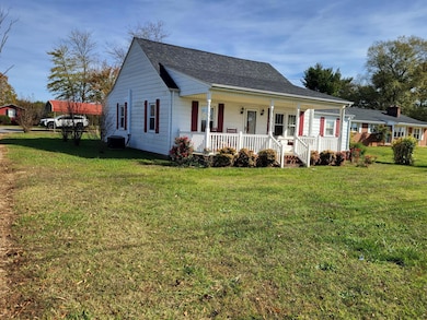 1081 E Gretna Rd, Gretna, VA 24557 - photo 4