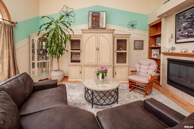 6603 Brookview Ln, Davenport, IA 52806 - photo 7