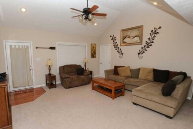 2800 Case Dr, Lewisburg, TN 37091 - photo 3