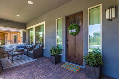 Porch/Entrance