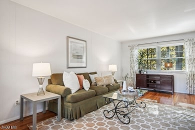 371 W Passaic Ave, Bloomfield, NJ 07003 - photo 6