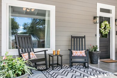 110 W Hackberry St, Fredericksburg, TX 78624 - photo 6