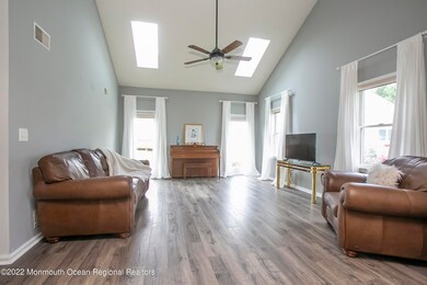 2 Kingston Ct, Monroe Township, NJ 08831 - photo 4